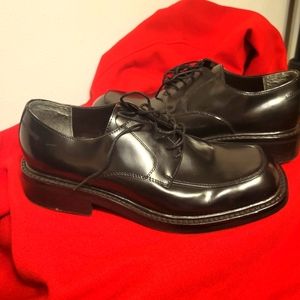 Dress shoes